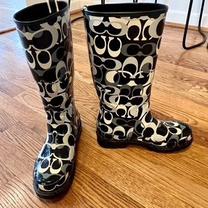 Coach rain boots size 5.